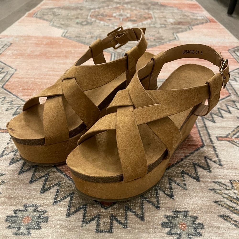 Like New Tan Suede Wedge
